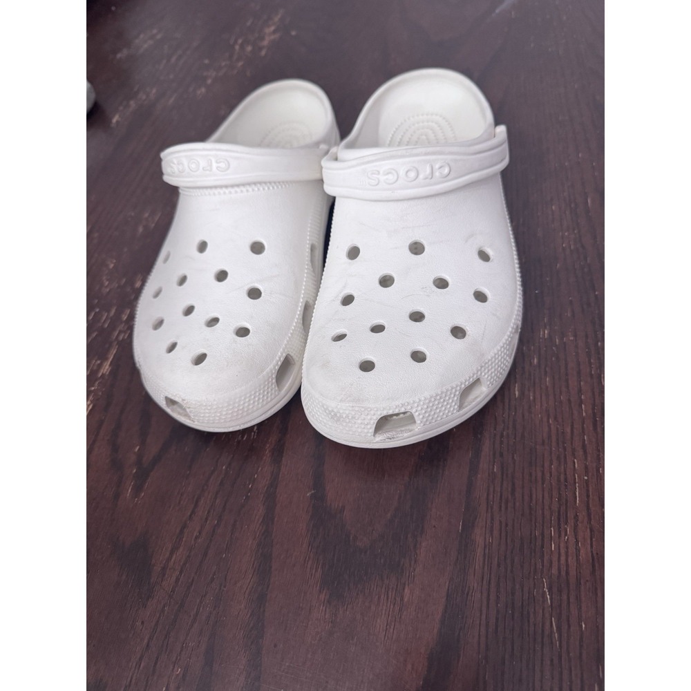 Crocs White Classic Clogs Slip On Men 10 Women 12 Minimal Comfy Casual Y2K Comfy
